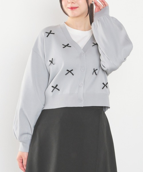 Honeys（ハニーズ）の「リボン付Ｖカーディガン（カーディガン/ボレロ・レディース・ブラック/アイボリー/ピンク/ライトグレー・L/M/S/LL）」の4枚目の写真