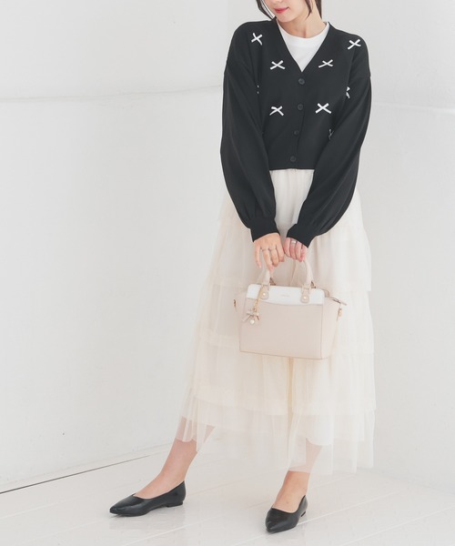 Honeys（ハニーズ）の「リボン付Ｖカーディガン（カーディガン/ボレロ・レディース・ブラック/アイボリー/ピンク/ライトグレー・L/M/S/LL）」の9枚目の写真