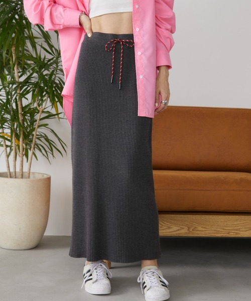 Auntie Rosa Holiday（アンティローザホリデー）の「リブニットスリットナロースカート（スカート・レディース・ブラウン/ブラック/チャコールグレー・FREE）」の15枚目の写真