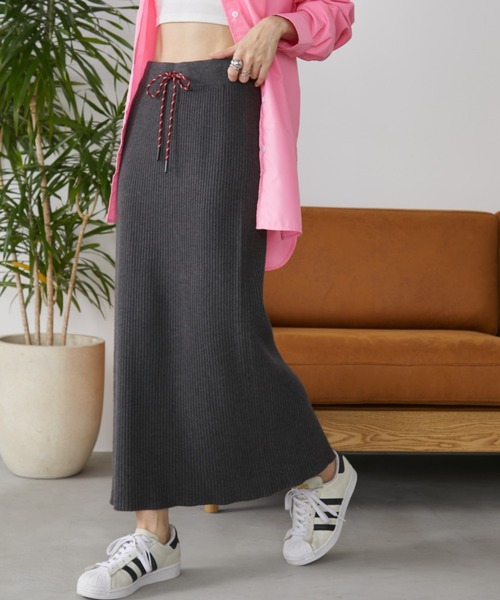 Auntie Rosa Holiday（アンティローザホリデー）の「リブニットスリットナロースカート（スカート・レディース・ブラウン/ブラック/チャコールグレー・FREE）」の16枚目の写真