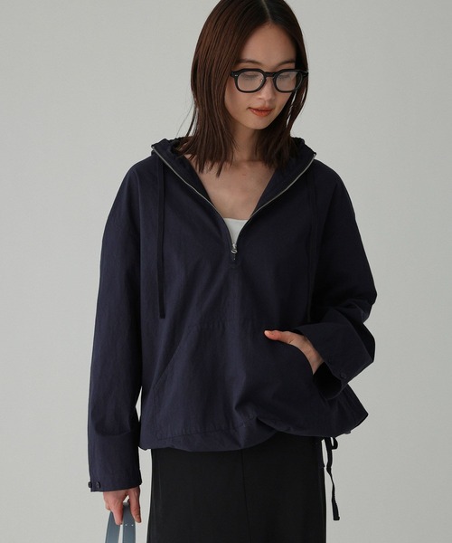 BABYLONE（バビロン）の「フード付きシャツプルオーバー（パーカー・レディース・ホワイト/サックスブルー/ネイビー・フリー）」の16枚目の写真