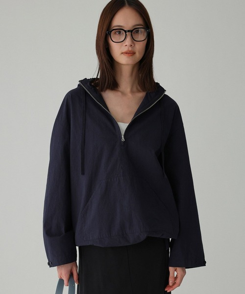 BABYLONE（バビロン）の「フード付きシャツプルオーバー（パーカー・レディース・ホワイト/サックスブルー/ネイビー・フリー）」の19枚目の写真