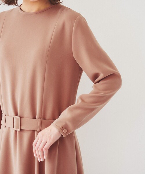 UNTITLED（アンタイトル）の「ローウエストフレアワンピース（ワンピース・レディース・ピンク系/ネイビー・00/01/02/03/04/42/44/46/48/50）」の9枚目の写真