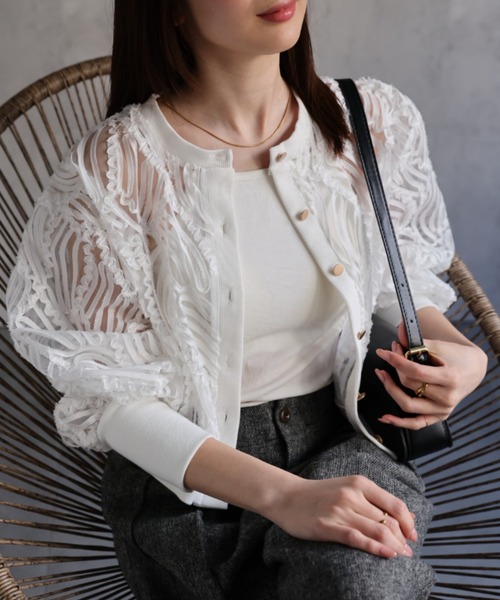 sakishimatokyo（サキシマトーキョー）の「新色追加　透かしレース/エンブロイダリーレース カーディガン（カーディガン/ボレロ・レディース・ブラック/オフホワイト/ベージュ/グレー・FREE）」の7枚目の写真