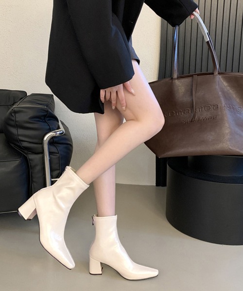Lace Ladies(レースレディース)の「レザー調 ポインテッド スクエアトゥ ショート ブーツ(ブーツ・レディース・ブラック/ブラウン/アイボリー・22.5cm/23cm/23.5cm/24cm/24.5cm)」の21枚目の写真
