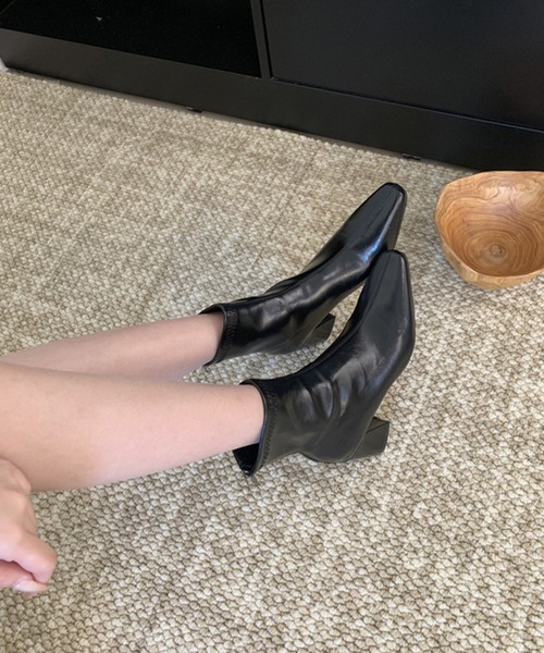 Lace Ladies(レースレディース)の「レザー調 ポインテッド スクエアトゥ ショート ブーツ(ブーツ・レディース・ブラック/ブラウン/アイボリー・22.5cm/23cm/23.5cm/24cm/24.5cm)」の12枚目の写真