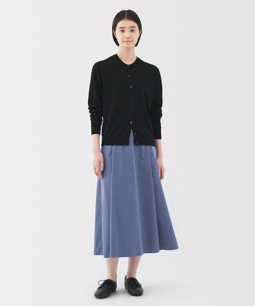 無印良品(ムジルシリョウヒン)の「婦人 乾きやすい ブロードフレアスカート(スカート・レディース・ブルー系/ブラック・S/M/L/XL)」の13枚目の写真