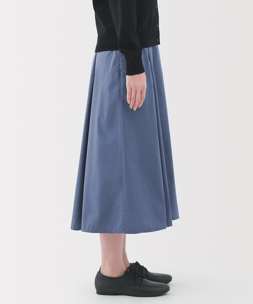 無印良品(ムジルシリョウヒン)の「婦人 乾きやすい ブロードフレアスカート(スカート・レディース・ブルー系/ブラック・S/M/L/XL)」の14枚目の写真