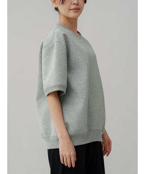 YORT(ヨート)の「ダンボール5分袖プルオーバー(Tシャツ/カットソー・レディース・杢グレー/ブラック/アイボリー・MEDIUM)」の5枚目の写真