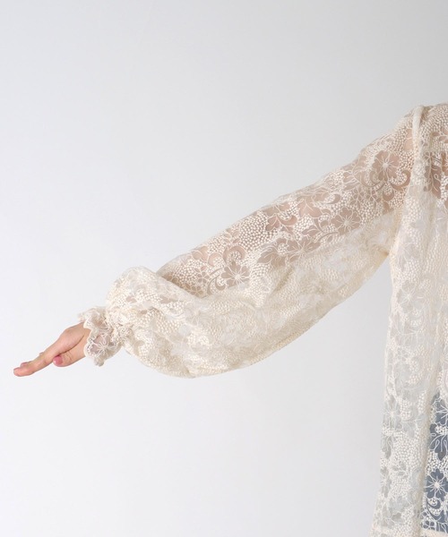 Three Four Time（ｽﾘｰﾌｫｰﾀｲﾑ）の「シアー刺繍レースチュニックブラウス（シャツ/ブラウス・レディース・アイボリー/ブラック・FREE）」の13枚目の写真