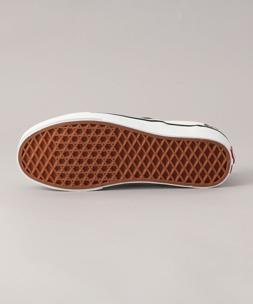 VANS(バンズ)の「【再入荷/新サイズ登場】VANS(ヴァンズ)UA CL SLIP ON/ヴァンズ クラシックスリッポン(WEB限定サイズ・カラー)(スリッポン・レディース・その他1/その他2/ブラック・23.5cm/23cm/24cm/25cm/24.5cm/25.5cm)」の6枚目の写真