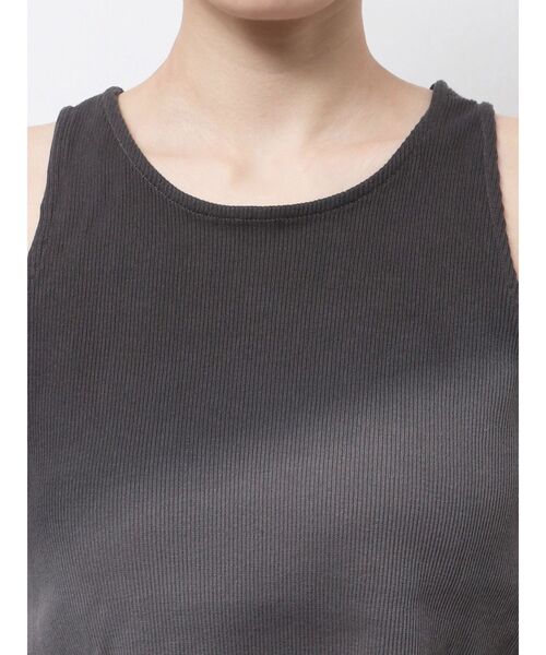 Ungrid(アングリッド)の「グラデーションデザインタンクトップ(タンクトップ・レディース・アイボリー/チャコールグレー・FREE)」の7枚目の写真