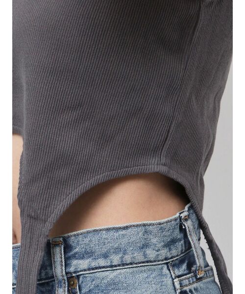 Ungrid(アングリッド)の「グラデーションデザインタンクトップ(タンクトップ・レディース・アイボリー/チャコールグレー・FREE)」の9枚目の写真