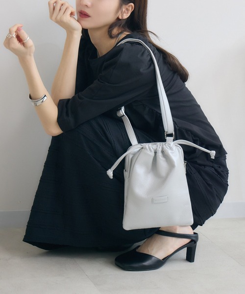meeny miny（ミーニーマイニー）の「【meeny miny】ちょうどいいbag2（トートバッグ・レディース・ブラック/グレイッシュベージュ/シルバー・MEDIUM）」の3枚目の写真