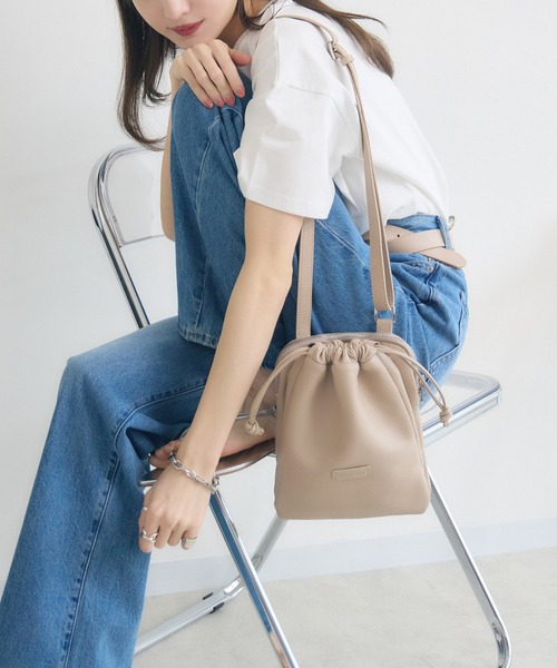 meeny miny（ミーニーマイニー）の「【meeny miny】ちょうどいいbag2（トートバッグ・レディース・ブラック/グレイッシュベージュ/シルバー・MEDIUM）」の15枚目の写真