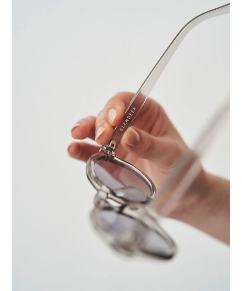 ELENDEEK（エレンディーク）の「クラウンパントサングラス（サングラス・レディース・ブラック/クリア・FREE）」の7枚目の写真