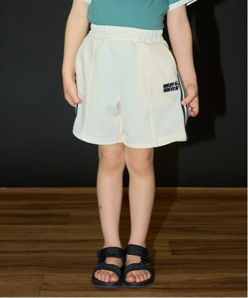 b・ROOM（ビールーム）の「トラックタック4分丈パンツ（その他パンツ・キッズ・パープル/アイボリー/ブラック/モカ・120cm/130cm/140cm/150cm/110cm/100cm）」の2枚目の写真