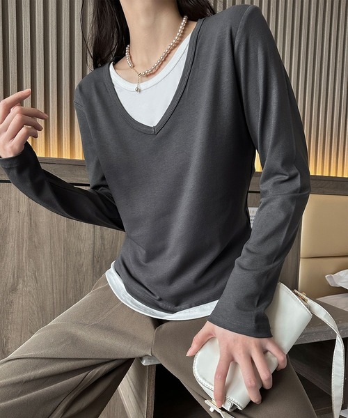 BANICO(バニコ)の「【Banico】Vネックシンプル長袖トップス(Tシャツ/カットソー・レディース・ダークグレー/チョコ/ベージュ/ブラック・FREE)」の17枚目の写真