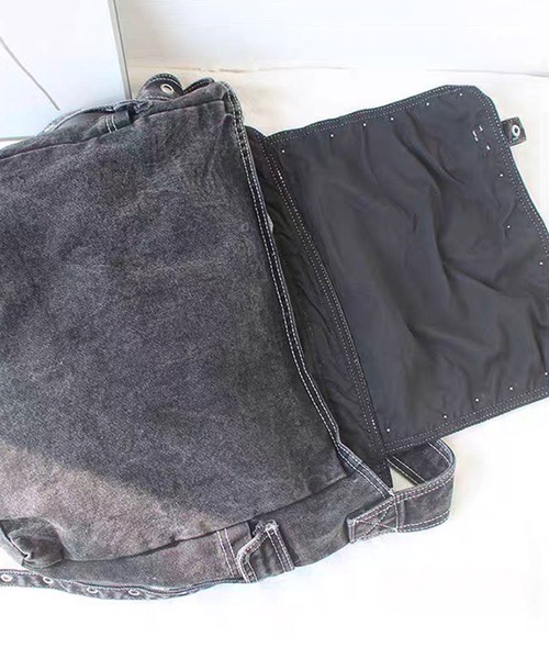 FUNALIVE(ファンアライブ)の「ABETTOR 12.5オンスハードデニム加工クロスステッチBIGショルダーBAG(ショルダーバッグ・メンズ・ブラック・FREE)」の4枚目の写真