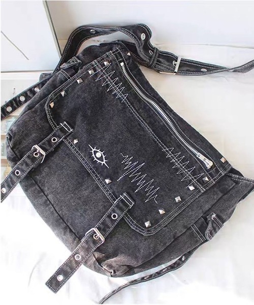 FUNALIVE(ファンアライブ)の「ABETTOR 12.5オンスハードデニム加工クロスステッチBIGショルダーBAG(ショルダーバッグ・メンズ・ブラック・FREE)」の3枚目の写真