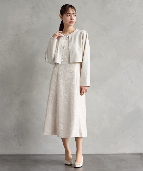 AIMER(エメ)の「ラメシフォンスリーブ×シャンタンオパールフィット&フレアパーティードレス 結婚式 お呼ばれ ドレス 20代 30代 40代(ドレス・レディース・ネイビー/ベージュ・LARGE/MEDIUM)」の20枚目の写真