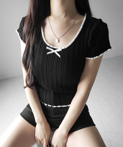 me+em select(ミームセレクト)の「※※【 2color 】ミニリボンオープンネック半袖ニットトップス / mini ribbon open neck short sleeve knit tops(Tシャツ/カットソー・レディース・ブラック/ホワイト・FREE)」の7枚目の写真