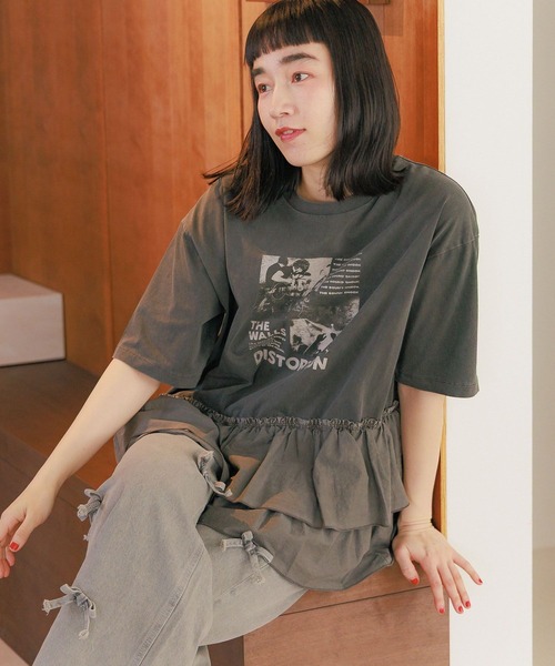 niko and...(ニコアンド)の「布帛コンビフリルロックTシャツ(Tシャツ/カットソー・レディース・オフホワイト/ブルー/チャコール/ライトグレー・LARGE/MEDIUM)」の17枚目の写真