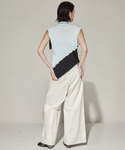 kotohayokozawa/コトハヨコザワ】SPIRAL WAVE SLEEVELESS TOP