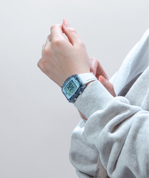 t*n様 ice watch ホワイト マルチカラー デジタル腕時計 ICE WATCH 腕時計 「Ice-Watch アイスウォッチ」ICE digit