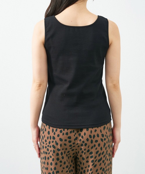 MICA&DEAL（マイカ＆ディール）の「スクエア2WAYタンクトップ（タンクトップ・レディース・ブラック/ホワイト/ベージュ・FREE）」の4枚目の写真