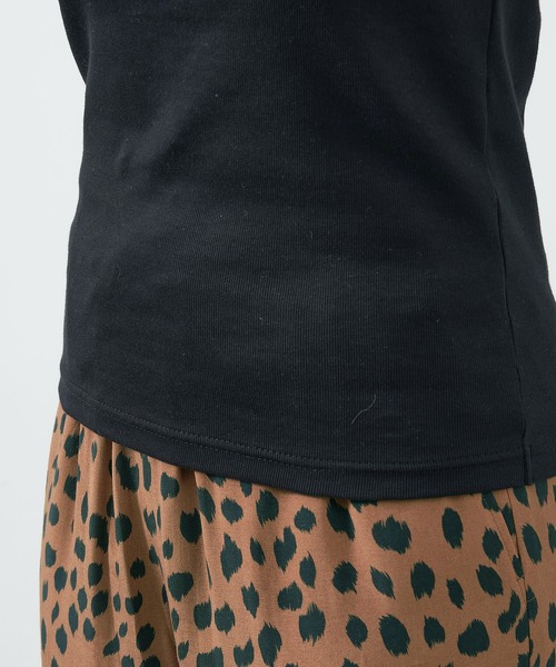 MICA&DEAL（マイカ＆ディール）の「スクエア2WAYタンクトップ（タンクトップ・レディース・ブラック/ホワイト/ベージュ・FREE）」の7枚目の写真