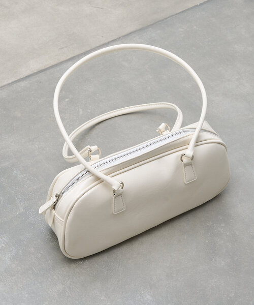 SHENERY（シーナリー）の「オーバルボストンバッグ（トートバッグ・レディース・ブラック/オフホワイト/シルバー・FREE）」の2枚目の写真