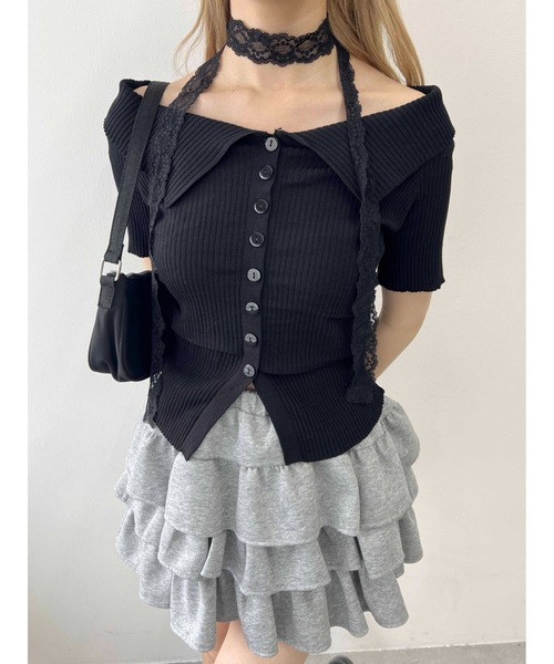 PHILLY（フィリー）の「【PHILLY】ボタンオフショルトップス（Tシャツ/カットソー・レディース・ブラック/ホワイト/チャコールグレー・FREE）」の2枚目の写真