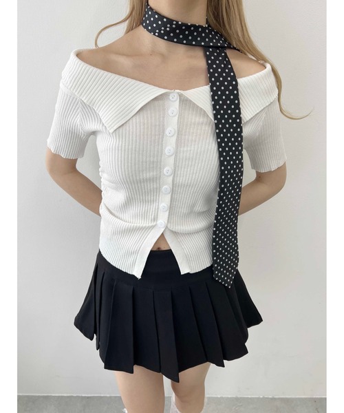 PHILLY（フィリー）の「【PHILLY】ボタンオフショルトップス（Tシャツ/カットソー・レディース・ブラック/ホワイト/チャコールグレー・FREE）」の5枚目の写真