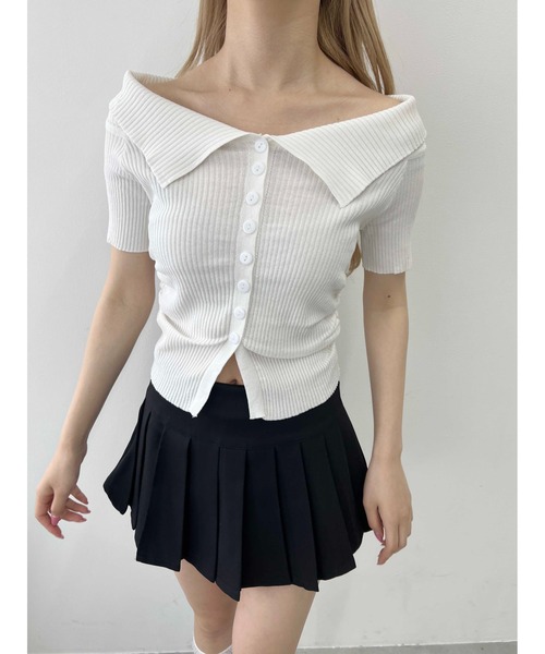 PHILLY（フィリー）の「【PHILLY】ボタンオフショルトップス（Tシャツ/カットソー・レディース・ブラック/ホワイト/チャコールグレー・FREE）」の4枚目の写真