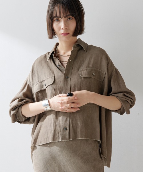 Whim Gazette（ウィムガゼット）の「ツイル顔料染めスクエアシャツ（シャツ/ブラウス・レディース・キャメル/モカ・FREE）」の15枚目の写真