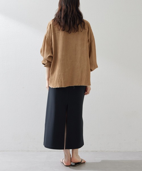 Whim Gazette（ウィムガゼット）の「ツイル顔料染めスクエアシャツ（シャツ/ブラウス・レディース・キャメル/モカ・FREE）」の11枚目の写真