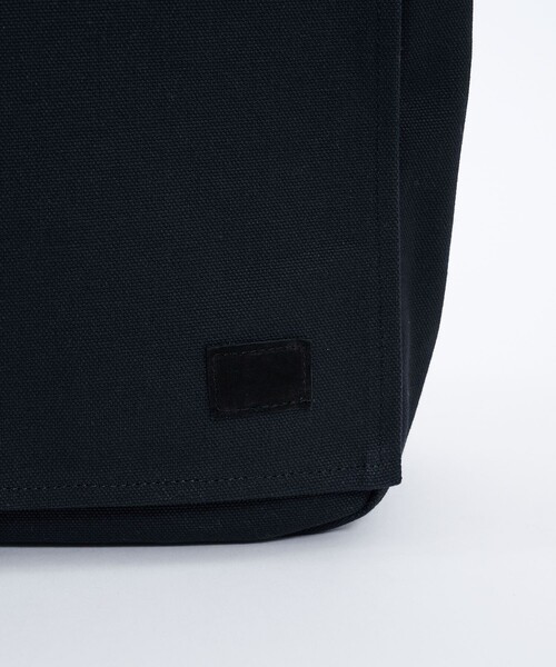 yorozu(ヨロズ)の「YOROZU フラップショルダーBAG(ショルダーバッグ・レディース・アイボリー/ブラック・FREE)」の8枚目の写真