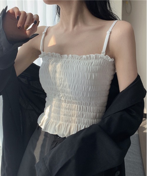 WEGO（ウィゴー）の「WEGO/シャーリングカップ付きキャミソール(肩紐取外し可能)（キャミソール・レディース・ブラック/ホワイト/グレー/レッド/カーキ/マスタード・FREE）」の10枚目の写真