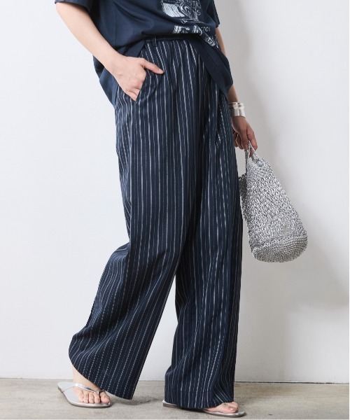 CHIC STYLE(シックスタイル)の「ストライプリラックスパンツ(ペチパンツ付)<大きいサイズ有>シックスタイル(その他パンツ・レディース・ホワイト系/ネイビー系・M/L/LL/3L/4L/5L)」の2枚目の写真