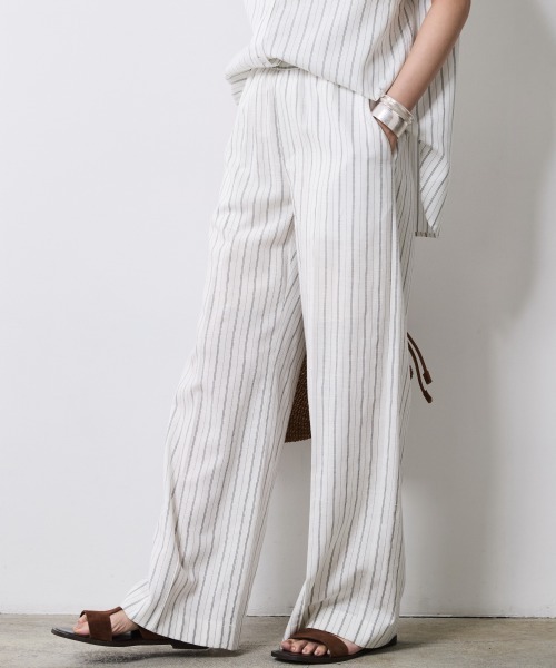 CHIC STYLE(シックスタイル)の「ストライプリラックスパンツ(ペチパンツ付)<大きいサイズ有>シックスタイル(その他パンツ・レディース・ホワイト系/ネイビー系・M/L/LL/3L/4L/5L)」の3枚目の写真