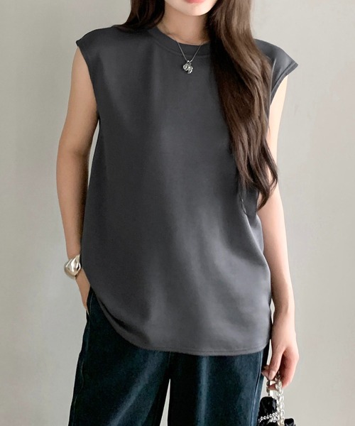 by LEGNA(バイレグナ)の「ニュアンスネックフレンチスリーブTシャツ(Tシャツ/カットソー・レディース・チャコール/ブラック系/ホワイト/チャコールグレー/ブラック/ホワイト系/グレイッシュベージュ・FREE)」の6枚目の写真