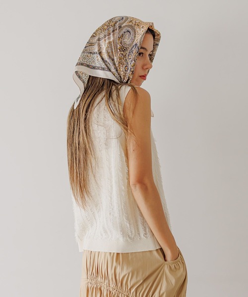 BAYFLOW(ベイフロー)の「カットフリンジニットベスト(ベスト・レディース・ブルー/アイボリー/ブラック・FREE)」の8枚目の写真