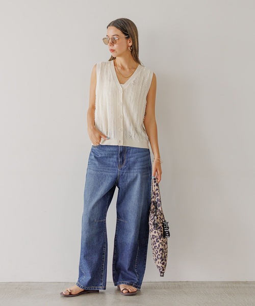 BAYFLOW(ベイフロー)の「カットフリンジニットベスト(ベスト・レディース・ブルー/アイボリー/ブラック・FREE)」の9枚目の写真