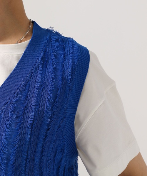 BAYFLOW(ベイフロー)の「カットフリンジニットベスト(ベスト・レディース・ブルー/アイボリー/ブラック・FREE)」の21枚目の写真