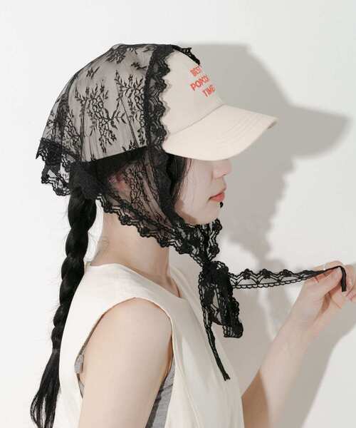 SMELLY(スメリー)の「スカラップレースバブーシュカ(バンダナ/スカーフ・レディース・ブラック/アイボリー・-)」の2枚目の写真