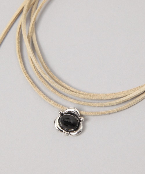 JEANASIS（ジーナシス）の「フェイクスエードパーツチョーカー/570660（チョーカー・レディース・ブラウン/ブラック/ブラック系その他/ベージュ・FREE）」の5枚目の写真