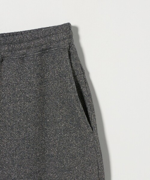 ASTRAET(アストラット)の「<ASTRAET>ラメ ウラケ スウェットワイドパンツ(その他パンツ・レディース・ライトグレー/ダークグレー・1/0)」の16枚目の写真