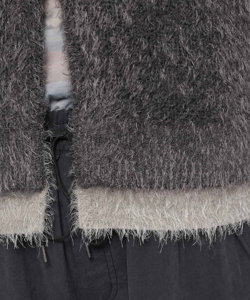 niko and...（ニコアンド）の「レイヤードフェザーベスト（ベスト・レディース・ライトグレー/チャコール・MEDIUM/LARGE）」の17枚目の写真