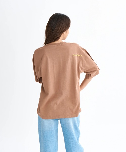ROXY(ロキシー)の「BELLIS S/S TEE /ロキシーフラワー刺繍ドロップショルダークルーネック半袖Tシャツ(Tシャツ/カットソー・レディース・ブラック/ピンク/ホワイト/ベージュ・LARGE/MEDIUM/SMALL)」の7枚目の写真